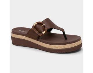 Tamanco Anabela Beira Rio Detalhe Fivela Feminino - Marrom Escuro Tamanco Anabela Beira Rio Detalhe Fivela Feminino - Marrom Escuro