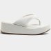 Tamanco Anabela Cia do Porto Tira Acolchoada Feminino - Off White