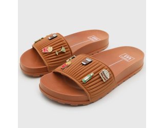 Chinelo Moleca Slide Pins Feminino - Caramelo