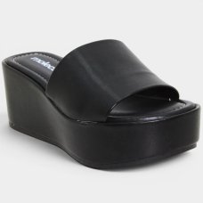 Tamanco Moleca Liso Plataforma Feminino - Preto Tamanco Moleca Liso Plataforma Feminino - Preto