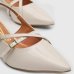 Scarpin Vizzano Slingback Salto Fino Baixo Verniz - Off White